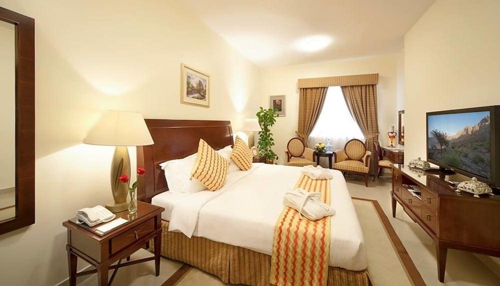 Clifton International Hotel Fudschaira Exterior foto
